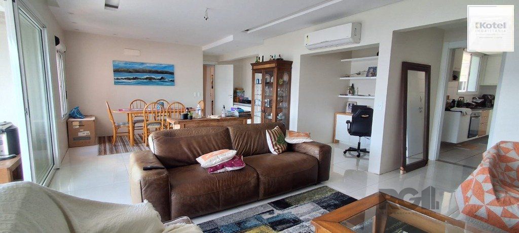 Apartamento de 3 dormitórios e 2 vagas