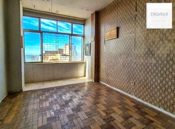 Apartamento no Centro de 3 dormitórios DESOCUPADO — foto 2