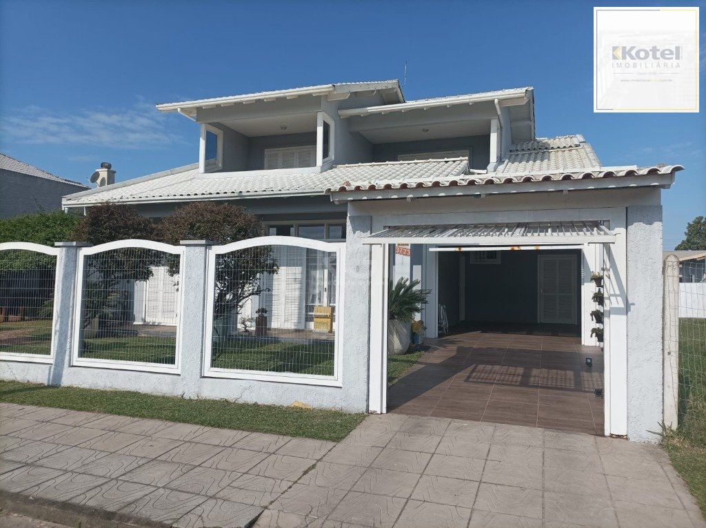 Casa para Venda 3 dormitórios 2 vagas - Capão Novo