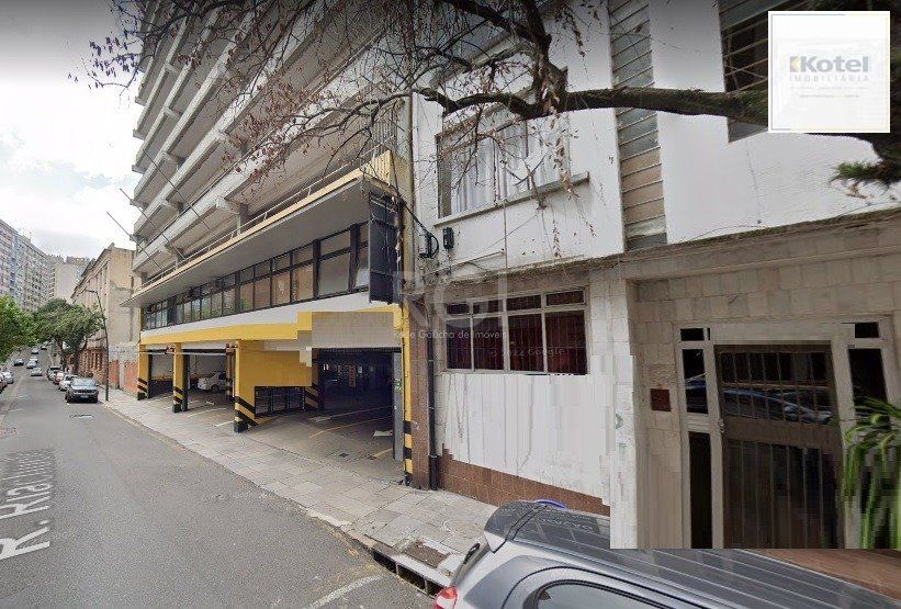 Box de garagem no Edifício Gigante no Centro — foto 3