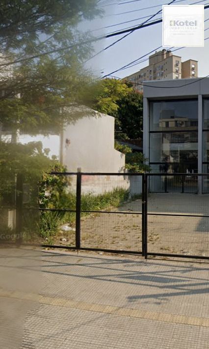 Loja ótima Localização