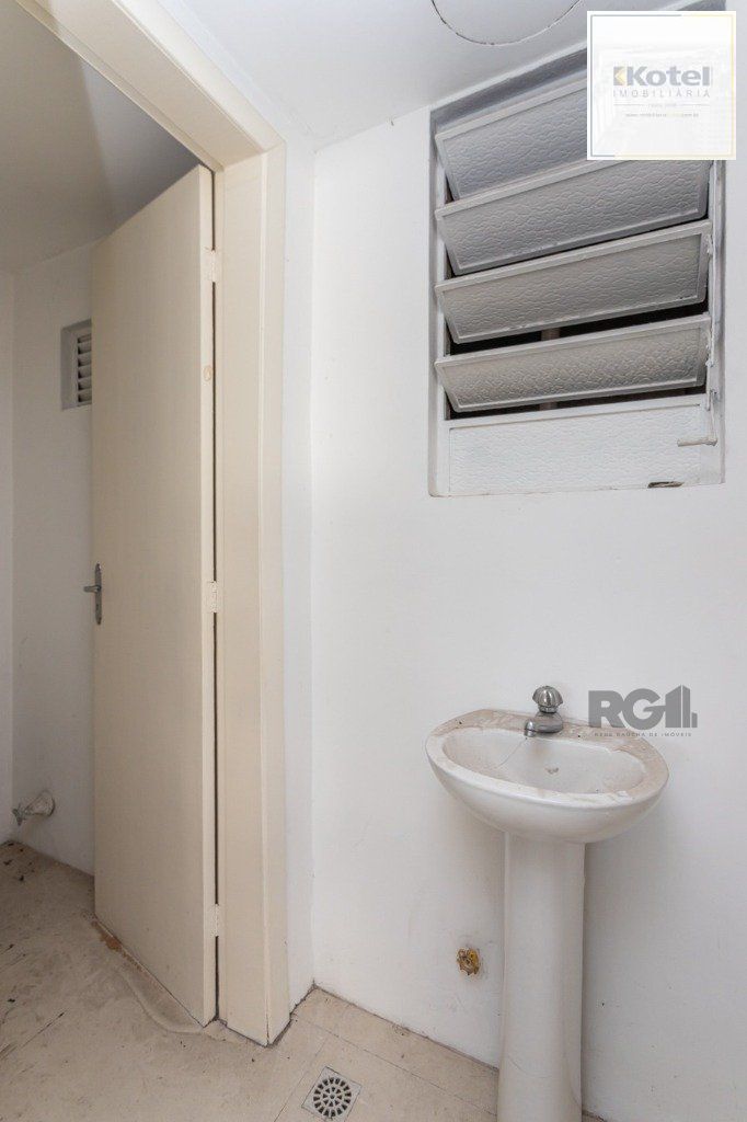 Sala Comercial à venda, 157m², Centro Histórico - Porto Alegre