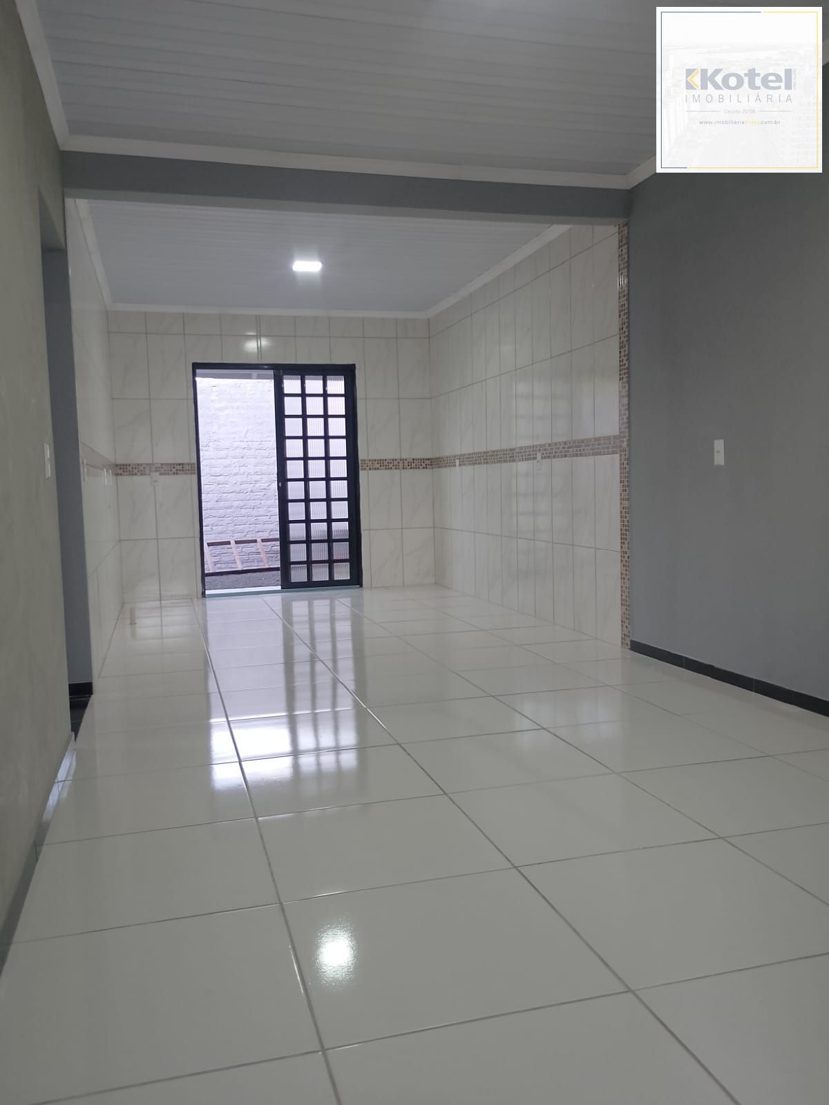 Casa em Canoas - Mato Grande de 3 dormitórios e 2 vagas DESOCUPADA