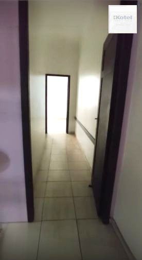 Apartamento no Centro de 3 dormitórios e dependência DESOCUPADO