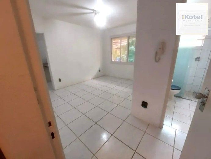 Apartamento térreo no Menino Deus de 1 dormitório com pátio DESOCUPADO — foto 3