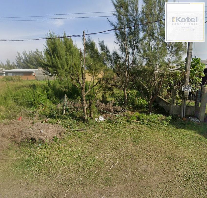 Terreno em Capão Novo com 300m² a 2 quadras do mar