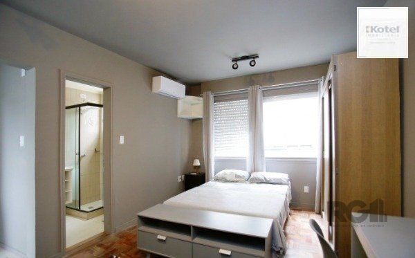 Apartamento JK no Menino Deus mobiliado DESOCUPADO