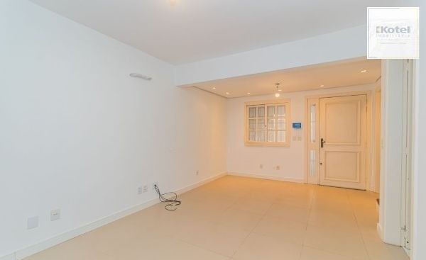 Casa em Condomínio em Ipanema de 3 dormitórios e 2 vagas DESOCUPADA — foto 4