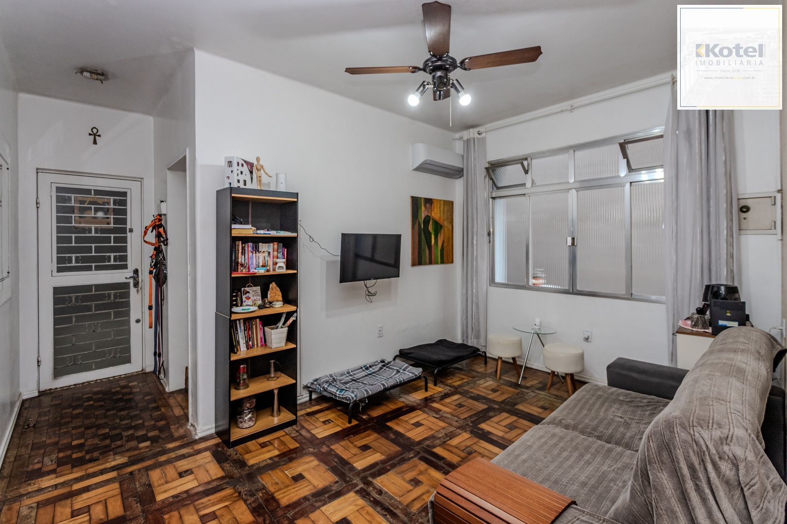 Apartamento na Cidade Baixa de 2 dormitórios