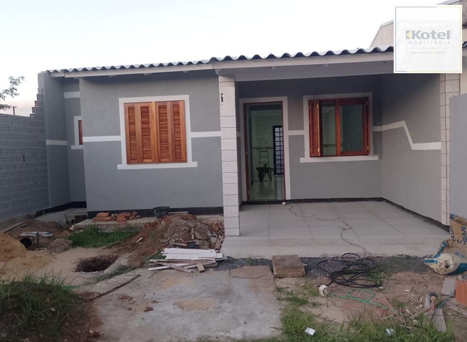Casa em Canoas - Mato Grande de 3 dormitórios e 2 vagas DESOCUPADA