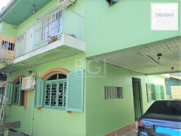 Casa sobrado no bairro Petrópolis de 4 dormitórios — foto 4