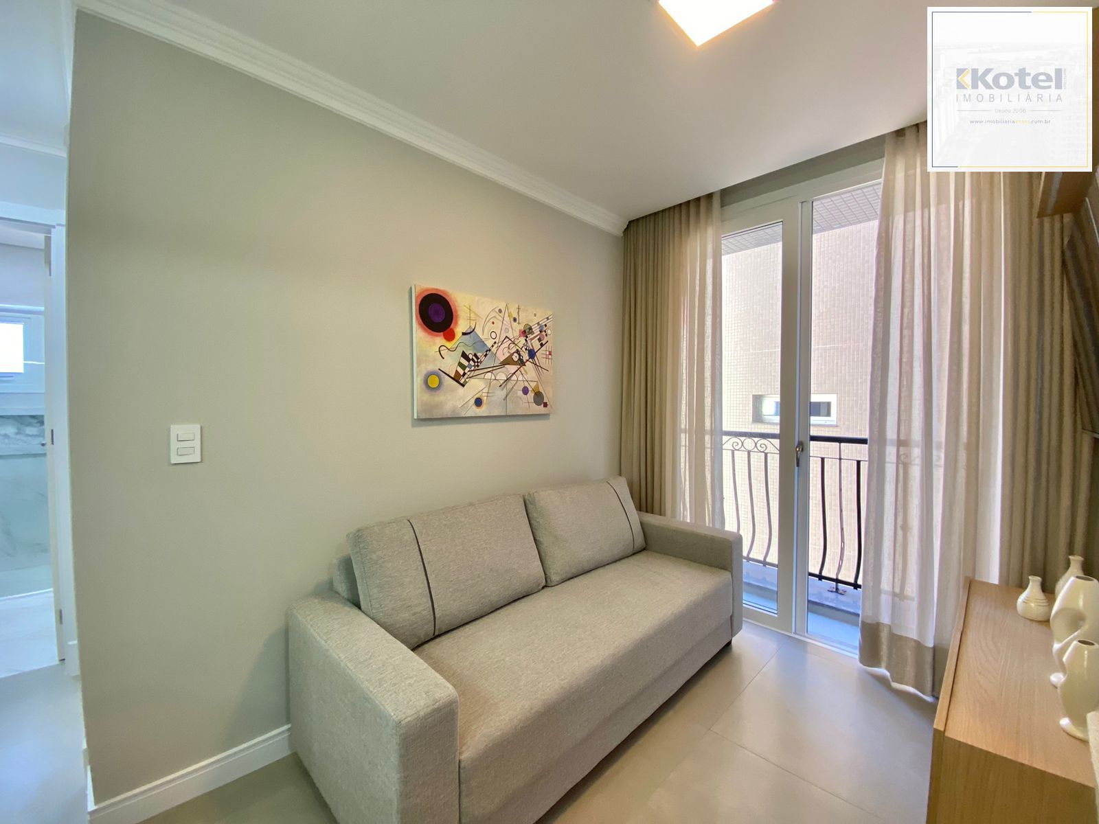 Apartamento NOVO em Capão da Canoa de 2 dormitórios e vaga