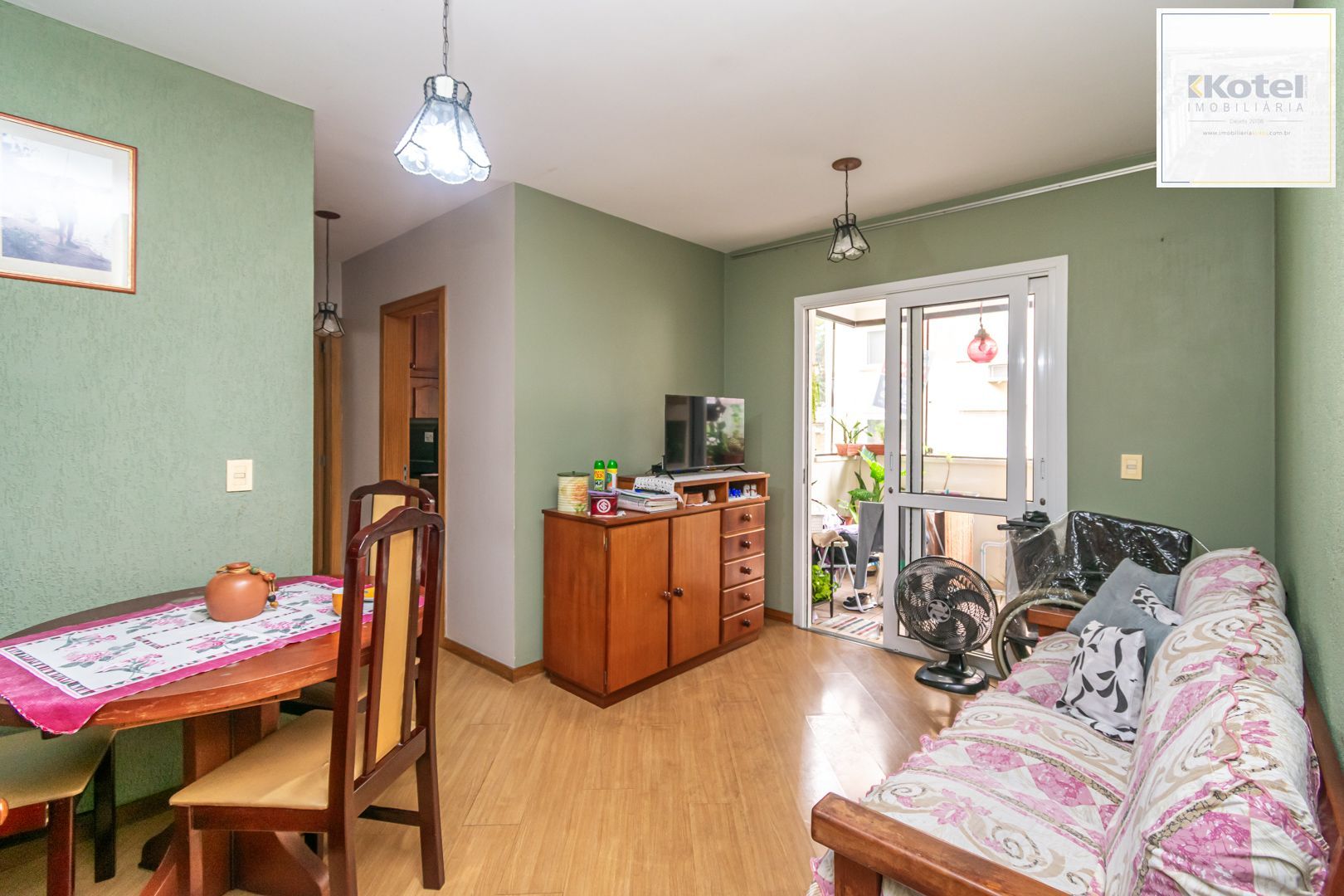 Apartamento de 2 dormitórios, vaga e infra