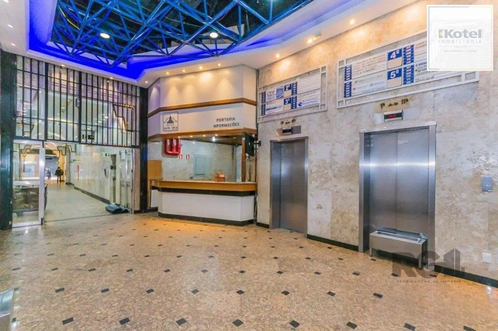 Sala Comercial à venda, 71m², Centro Histórico - Porto Alegre