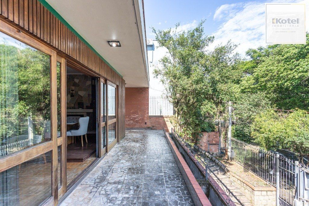 Casa 3 quartos à venda, 387m², Vila Ipiranga - Porto Alegre