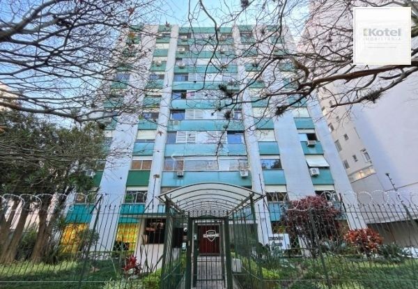 Apartamento no bairro Santana de 3 dormitórios e vaga DESOCUPADO