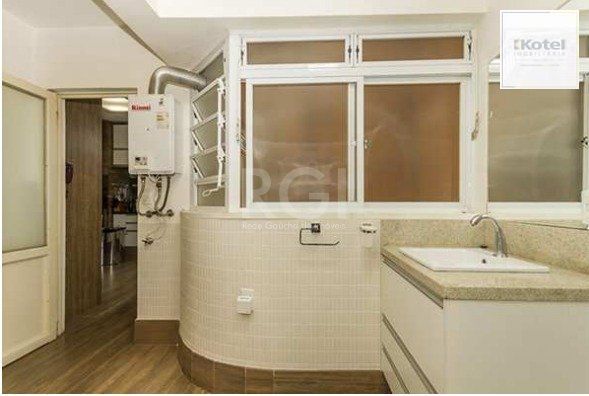 Apartamento para Venda - 202.06m², 3 dormitórios, sendo 1 suites, 1 vaga - Centro Histórico — foto 4