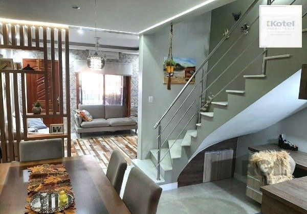 Sobrado triplex no Partenon de 3 dormitórios e 2 vagas — foto 2