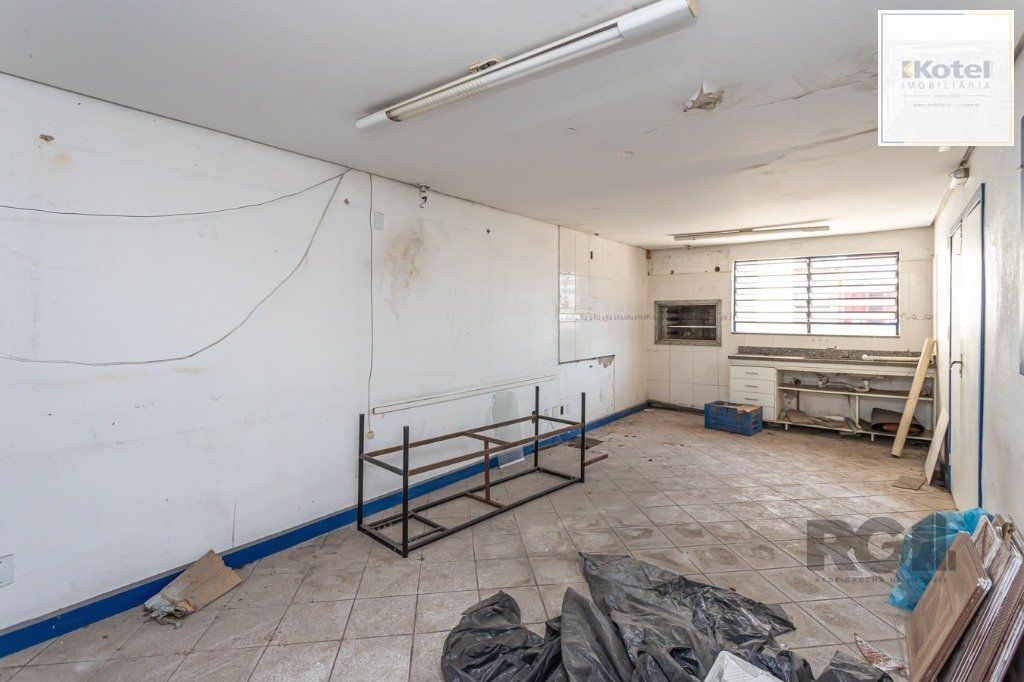 Sala Comercial à venda, 157m², Centro Histórico - Porto Alegre