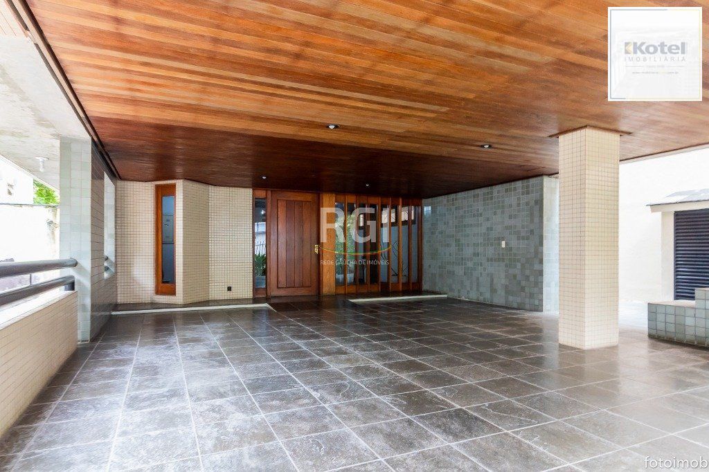 Cobertura para Venda - 248.34m², 3 dormitórios, sendo 1 suites, 3 vagas - Petrópolis — foto 3