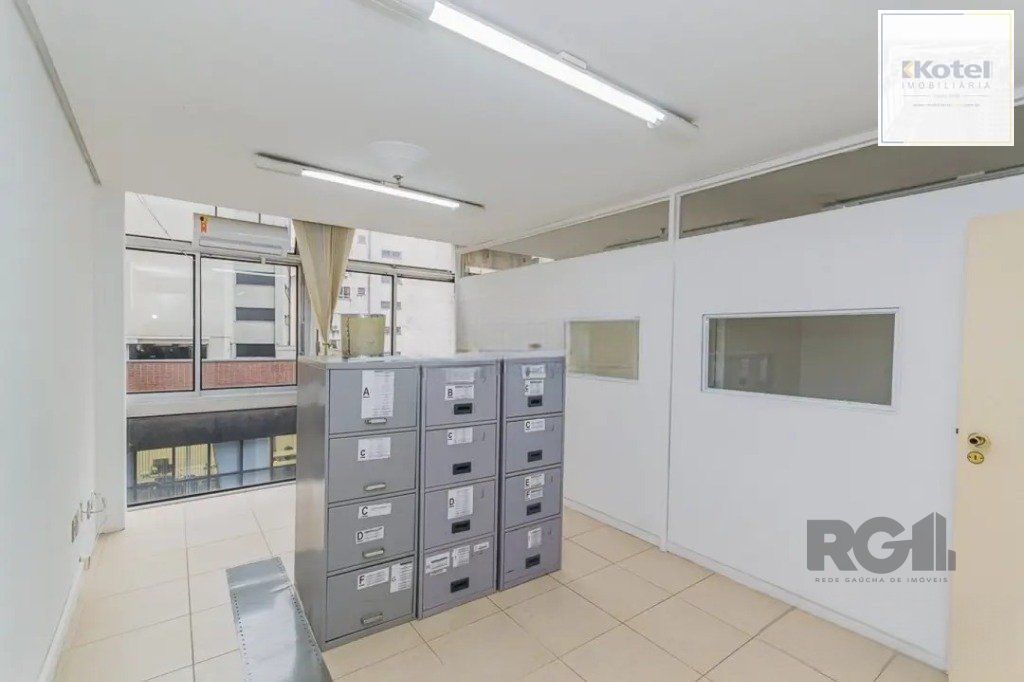 Sala Comercial à venda, 80m², Centro Histórico - Porto Alegre