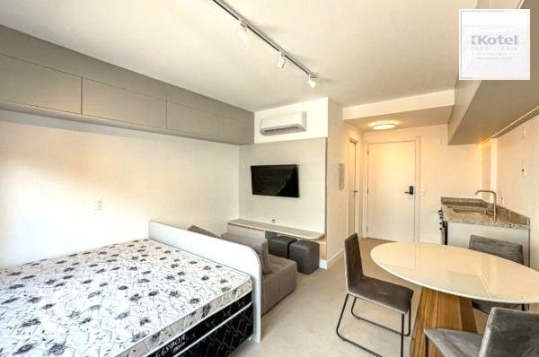 Apartamento estilo LOFT no bairro Mont Serrat mobiliado com vaga