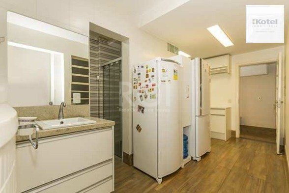 Apartamento para Venda - 202.06m², 3 dormitórios, sendo 1 suites, 1 vaga - Centro Histórico — foto 2