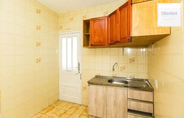 Apartamento de 2 dormitórios no bairro Santa Cecilia DESOCUPADO