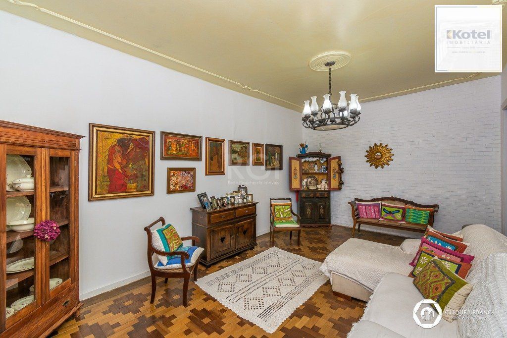 Casa para Venda de 3 dormitórios, no bairro Petrópolis — foto 5