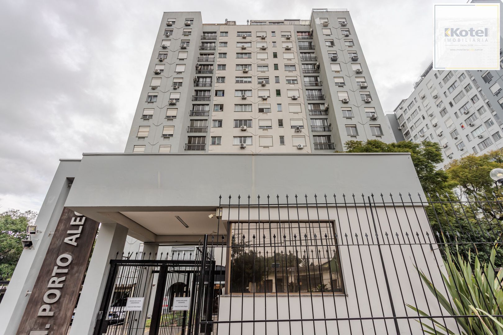 Apartamento de 2 dormitórios no bairro Cristal