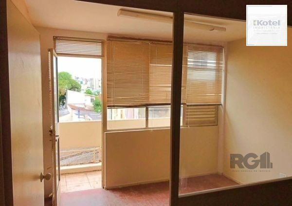 Sala / Conjunto comercial no Partenon com 32m² DESOCUPADA