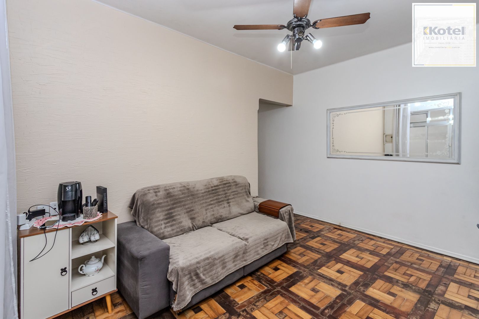 Apartamento na Cidade Baixa de 2 dormitórios