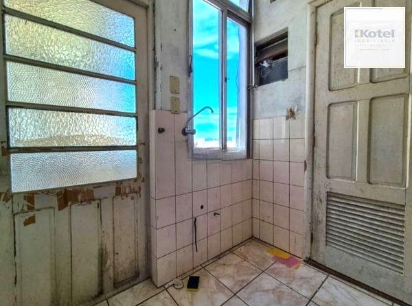 Apartamento no Centro de 3 dormitórios DESOCUPADO — foto 5