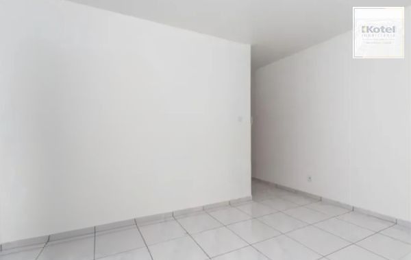 Apartamento de 2 dormitórios térreo DESOCUPADO no bairro Praia de Belas — foto 3