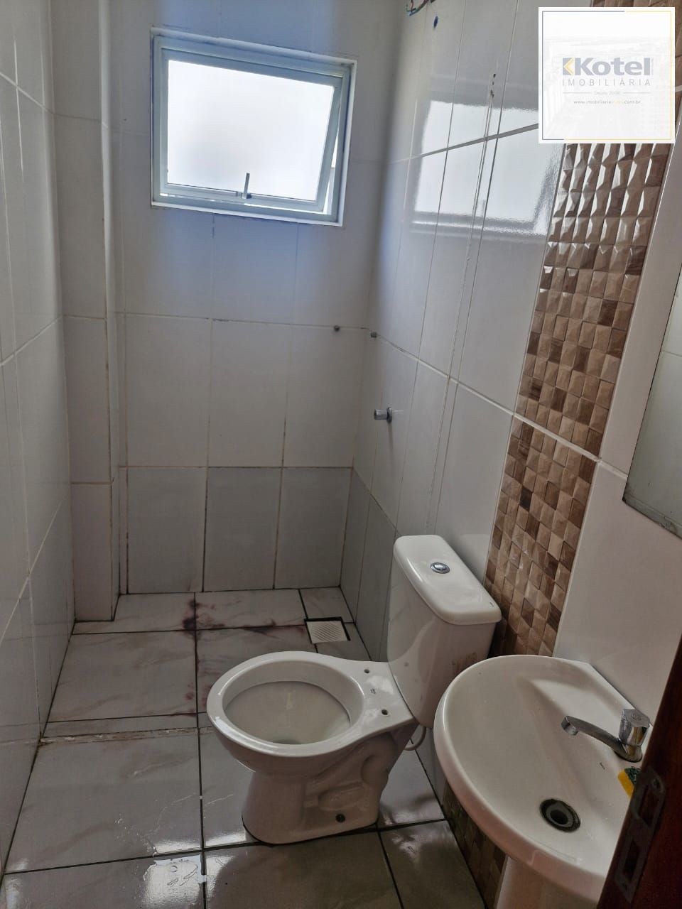 Apartamento em Gravatai Térreo de 2 dormitórios e vaga
