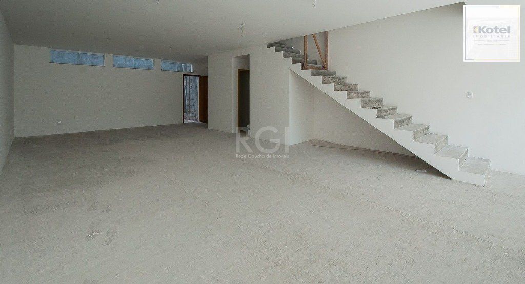 Loja para Venda - 210m², 0 dormitórios, 2 vagas - São Sebastião — foto 2