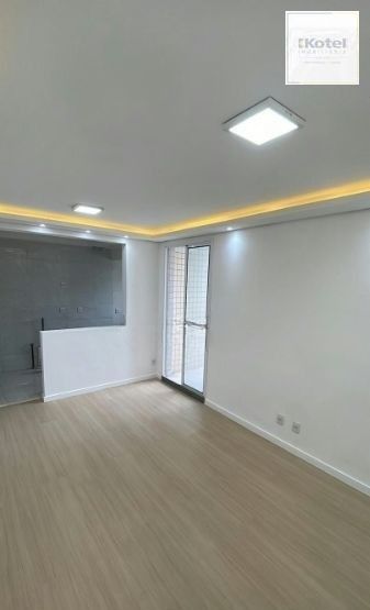 Apartamento no bairro Cristal de 2 dormitórios infra e vaga DESOCUPADO — foto 2