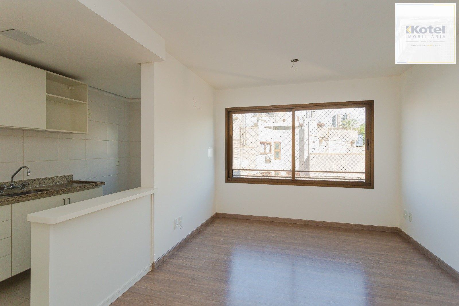 Apartamento 2 dormitórios, 1 suíte, 60m² privativos, 1 vaga coberta, no bairro Higienópolis. — foto 4