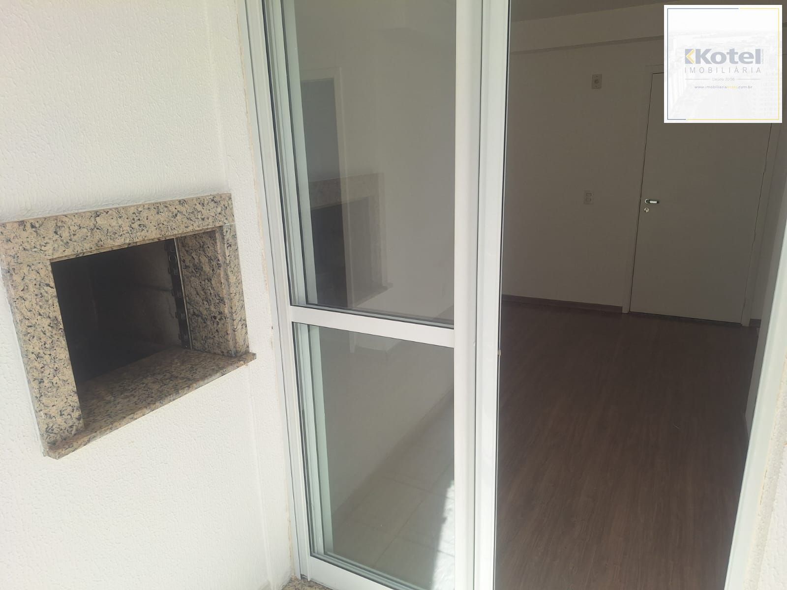 Apartamento no bairro Teresópolis de 2 dormitórios vaga infra DESOCUPADO — foto 5