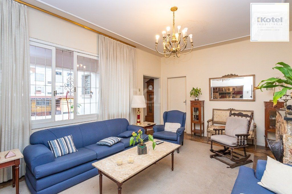 Casa no bairro Petrópolis de 3 dormitórios — foto 3