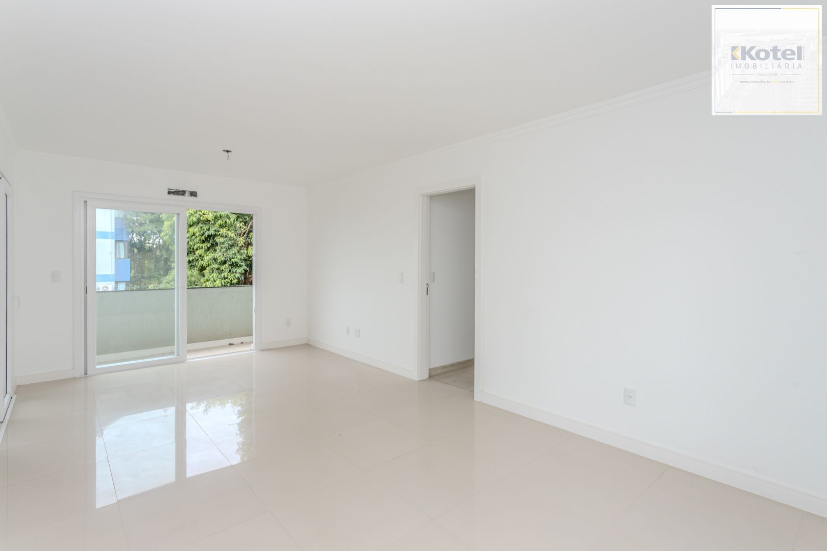 Apartamento no Menino Deus de 3 dormitórios e 2 vagas DESOCUPADO — foto 5