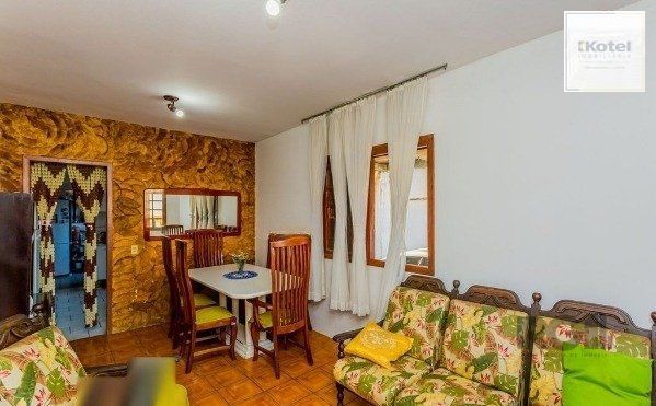 Casa 9 quartos à venda, 300m², Jardim Carvalho - Porto Alegre