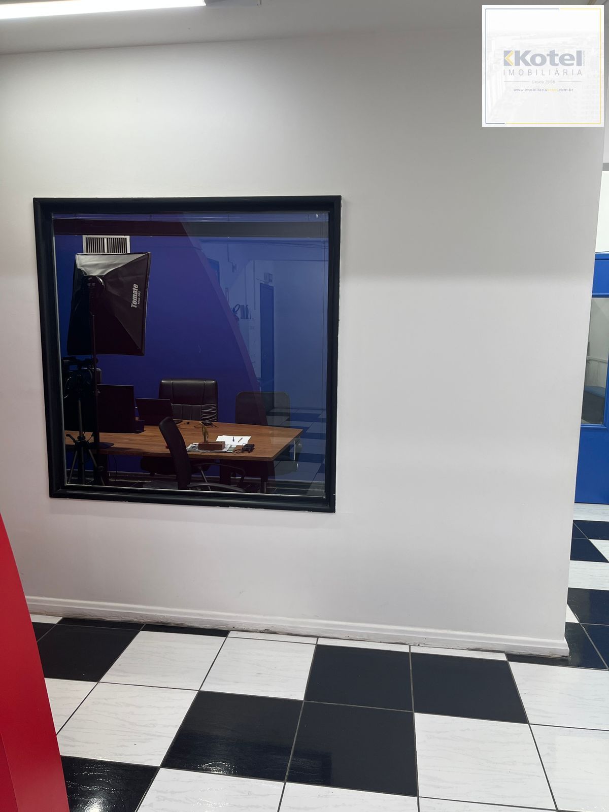 Sala comercial, andar inteiro com 193,90 m² — foto 4