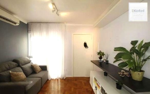 Apartamento no Petrópolis de 2 dormitórios REFORMADO — foto 3