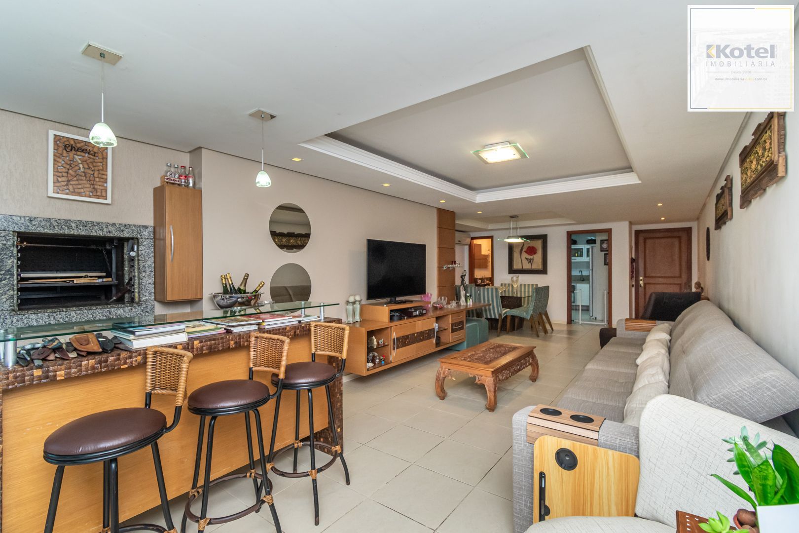 Apartamento no bairro Higienópolis de 3 dormitórios e 2 vagas — foto 4