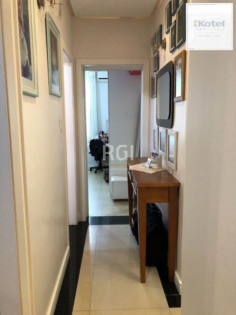 Apartamento para Venda - 80m², 2 dormitórios, 1 vaga - Menino Deus