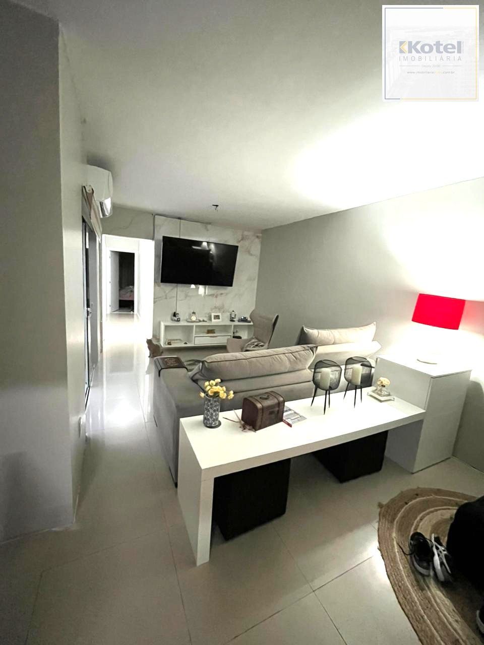 Apartamento de 3 dormitórios e vaga no bairro Petrópolis