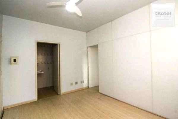 Sala / Apartamento na Cidade Baixa de 1 dormitório — foto 3