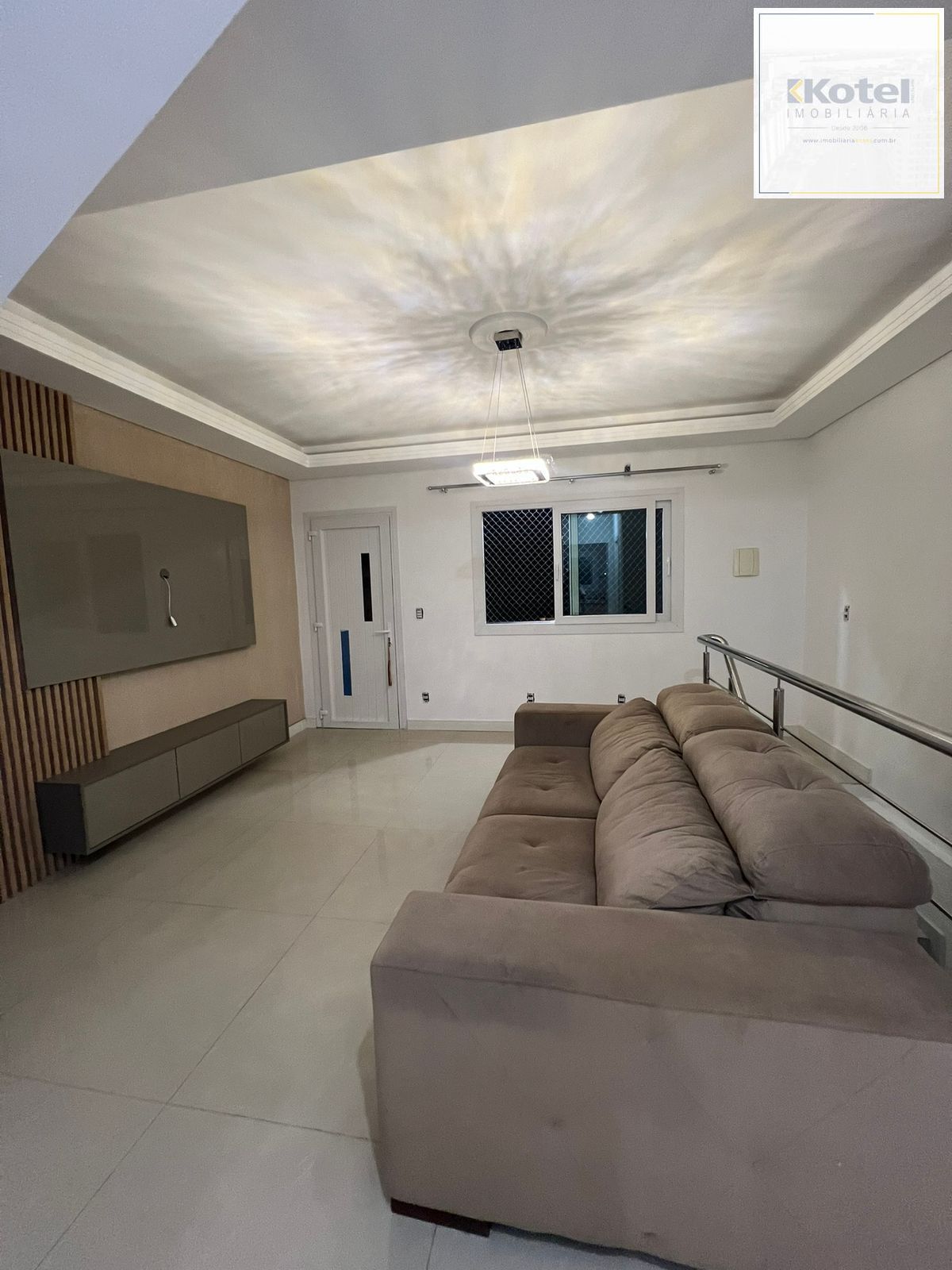 Casa sobrado em Gravatai de 3 dormitórios e 2 vagas