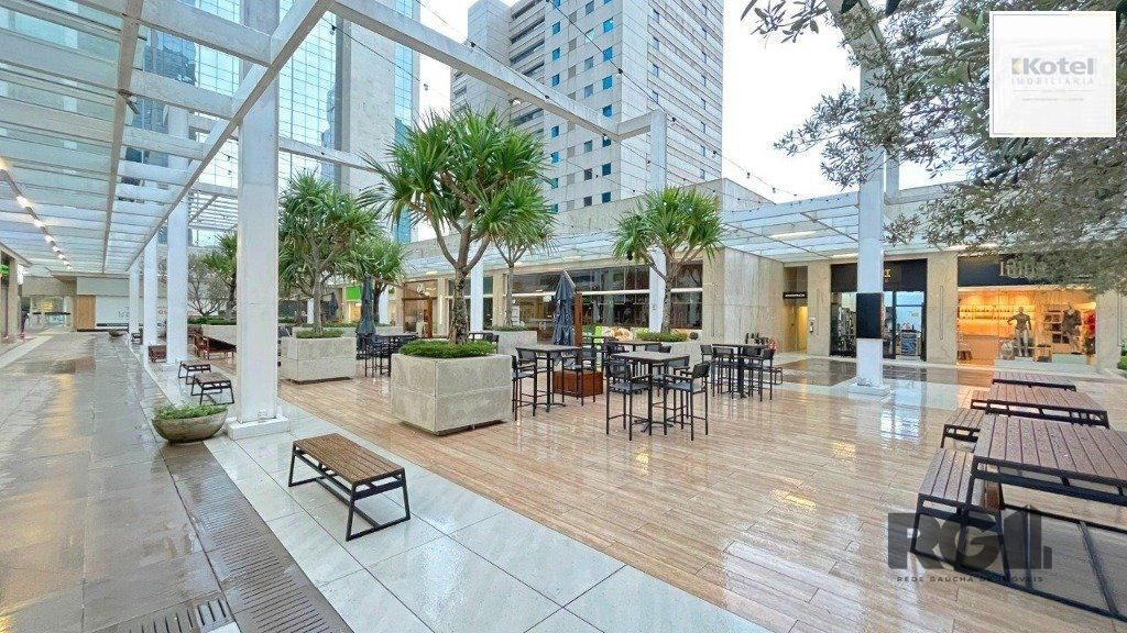 Loft no Tren City andar alto